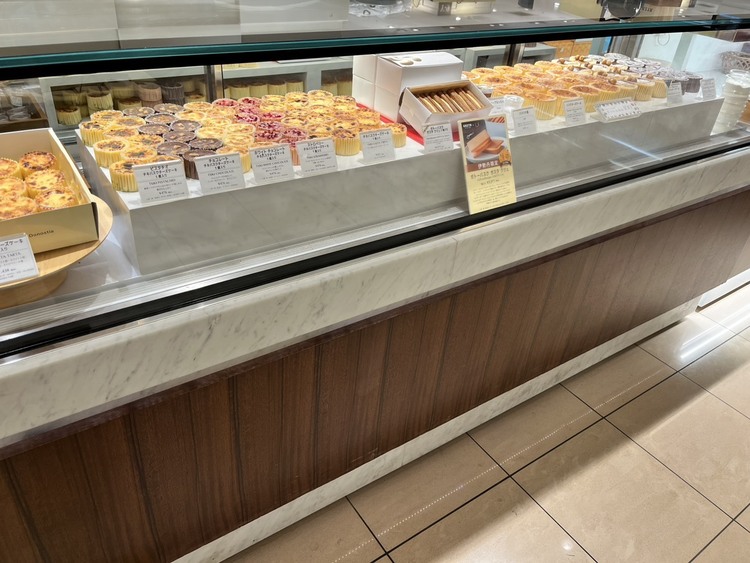 お菓子愛を語れる職場です♪