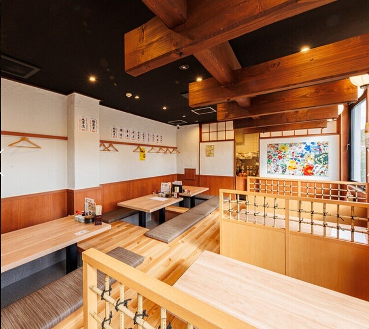 大人数でもご利用可能な配席です◎