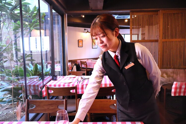 働きながらワインを学べる環境が整ってます