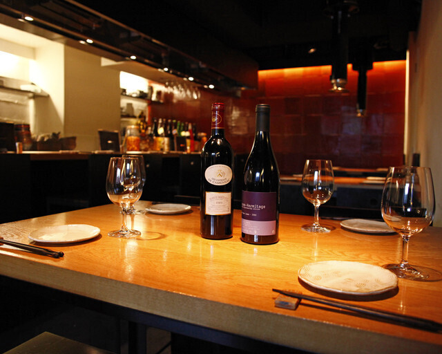 おしゃれで入りやすい洗練された店内