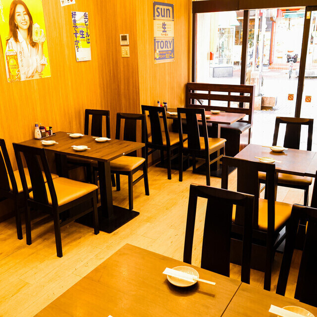 店内はこんな感じ！デートや宴会に◎