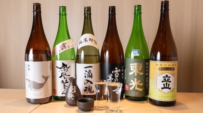 豊富な日本酒は時季ならではの銘柄をご用意