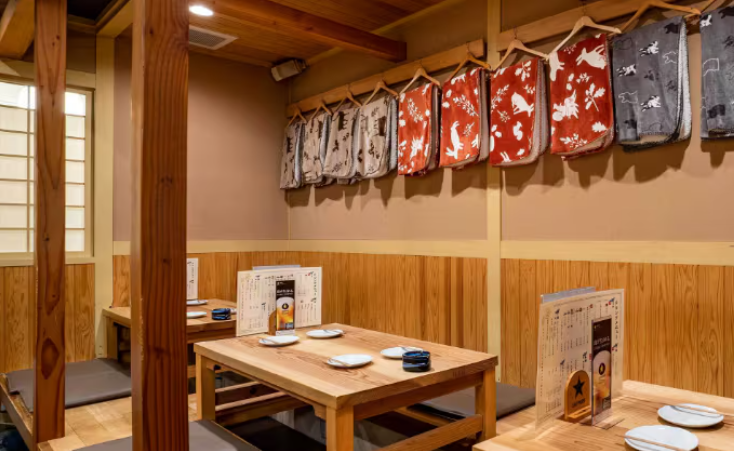 住宅街の隠れ家。常連さんに愛されるお店