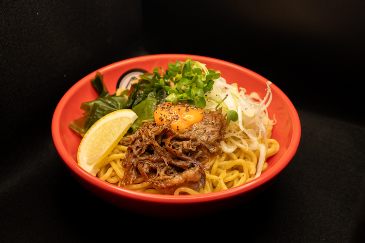 ホテル併設！モーニングからディナーまで