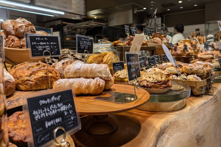 1日各時間帯で焼きたて・出来立てをご用意