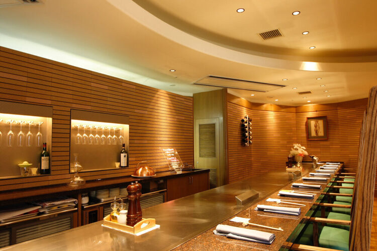 本物の接客・調理が自然と身につきます