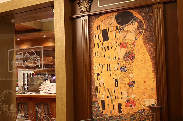 オーストリアの雰囲気を楽しめる内装♪