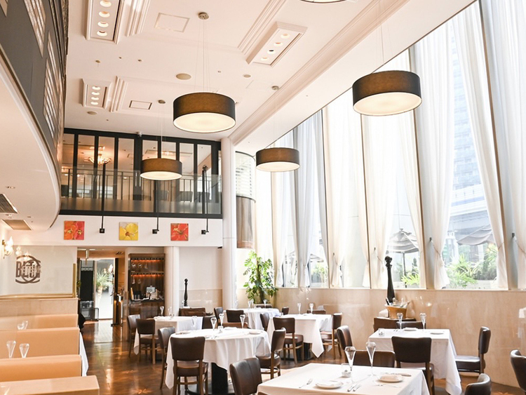 開放感のある店内で働けます🙆‍♂️