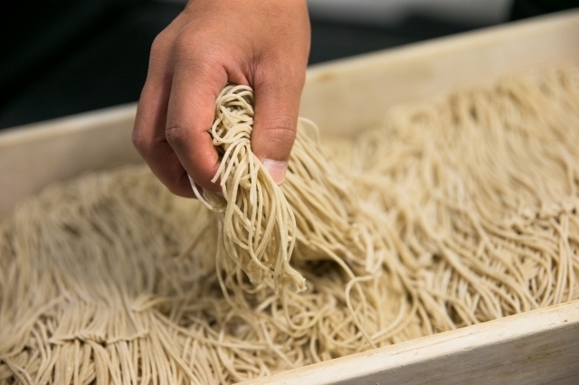 生そば・出汁の味をご愛顧いただいています