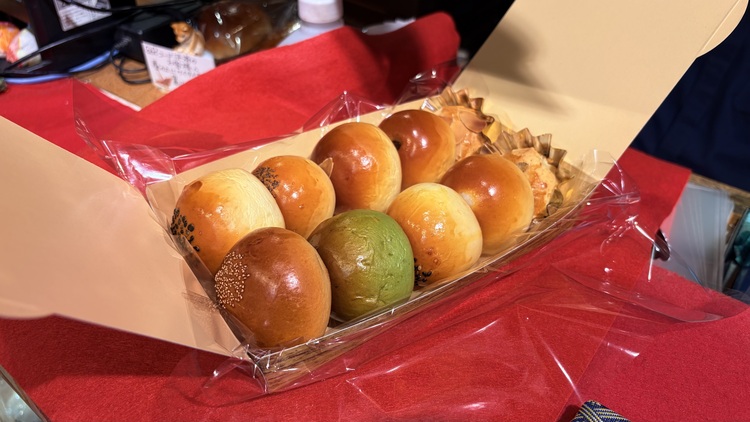 ミニあんパンの詰め合わせも