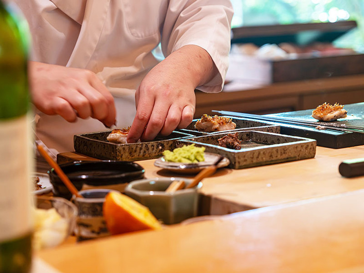料理長候補としてあなたをお迎えします。