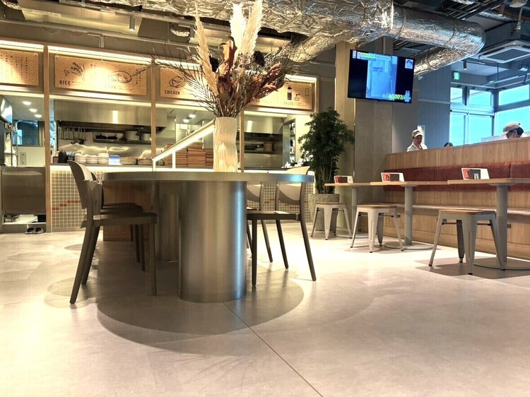 臨場感伝わるオープンキッチンスタイル