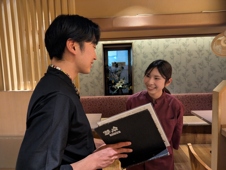 スタッフ同士の仲の良さが特徴です♪