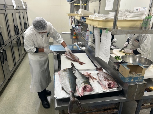 様々な食材を調理する機会があります！