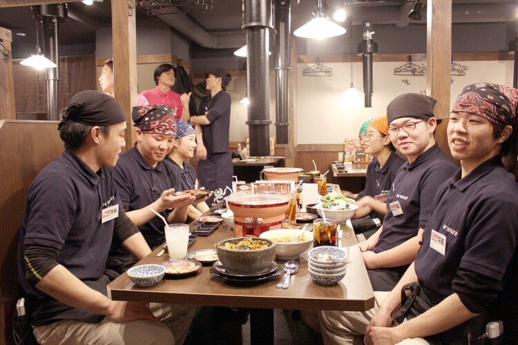 スタッフ同士で試食会なんかもやっています