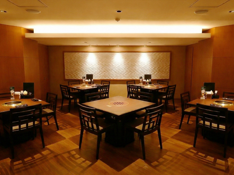 駅近★お洒落でモダンな焼肉店が活躍の場！