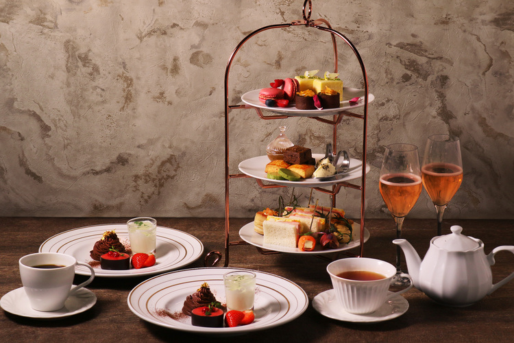 お客様・スタッフがアート好き多数