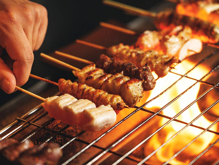 焼鳥×バーテンダーの新感覚業態が舞台