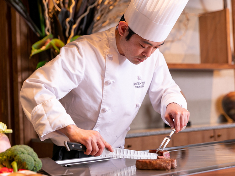 未経験OK！五感で愉しむ鉄板料理の数々