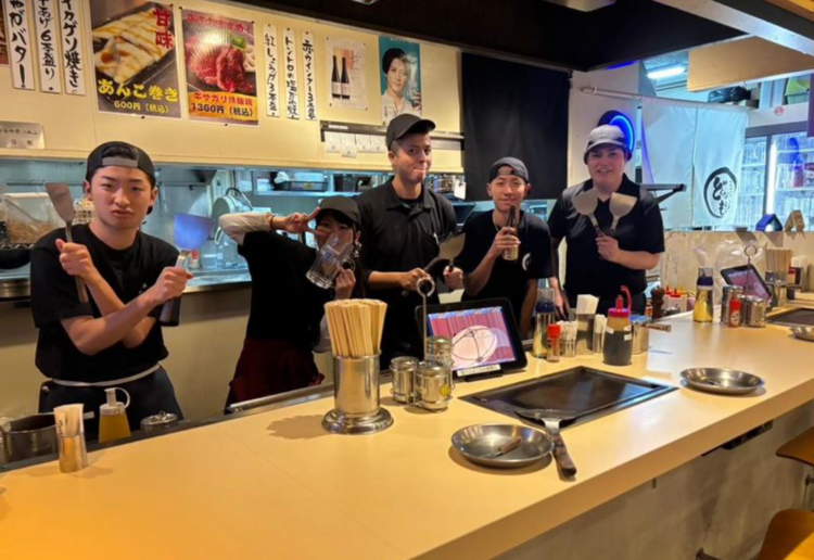 仲間とワイワイ楽しく働けるお店です！