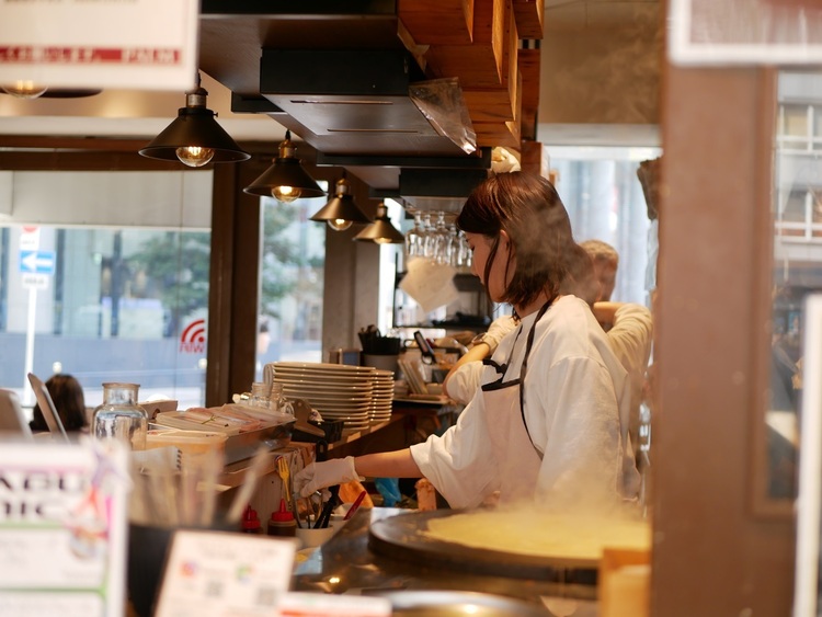 仕込みや調理に一切の妥協なし！手作りの味