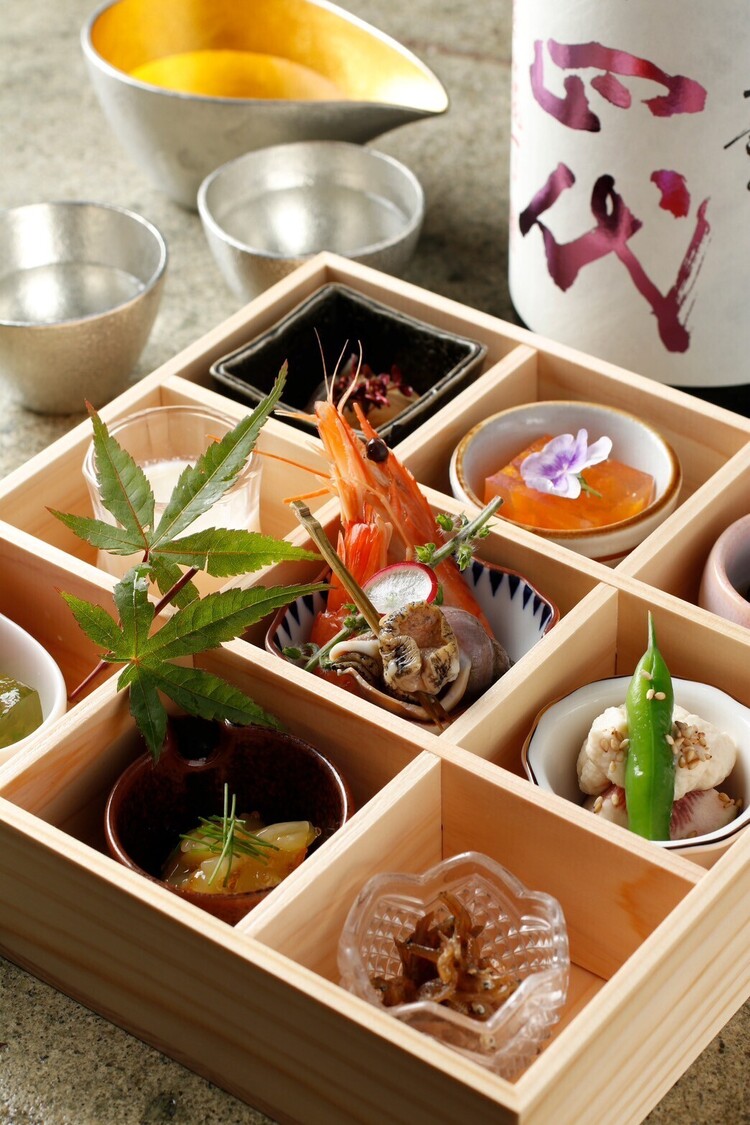 季節の前菜盛り合わせ　八寸