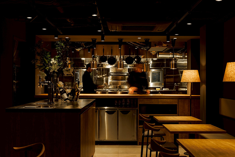 隠れ家風"本格ビストロ"