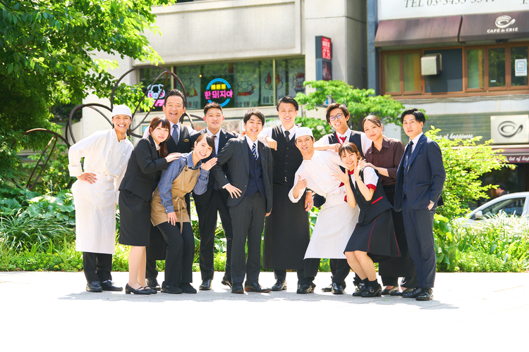 スタッフ同士の仲は良好！楽しく働けますよ