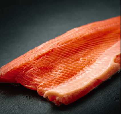 サーモンから旨味を抽出したスープが絶品