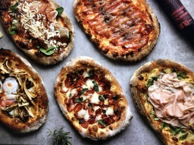 こだわりの薪窯ピッツァ