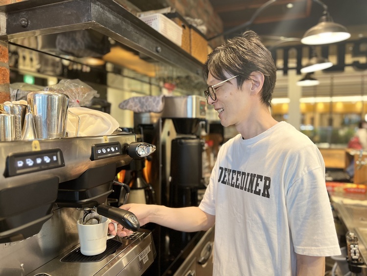 幅広い世代のスタッフが活躍中！