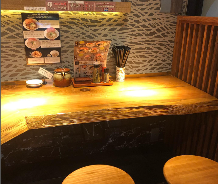 金沢濃厚煮干豚骨 伊乃心の詳細画像4