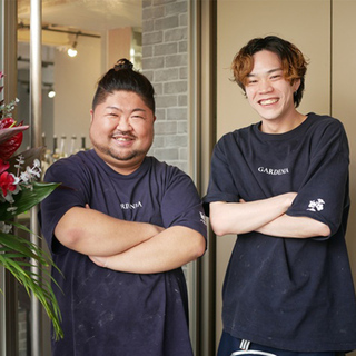 右が代表の横瀬です!面接も行います!