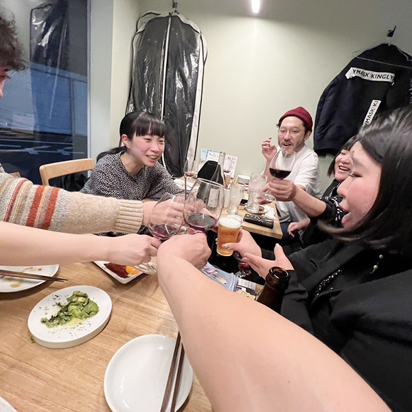 たまにはスタッフみんなで飲み会！