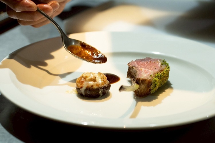 技術も発想も磨ける厨房