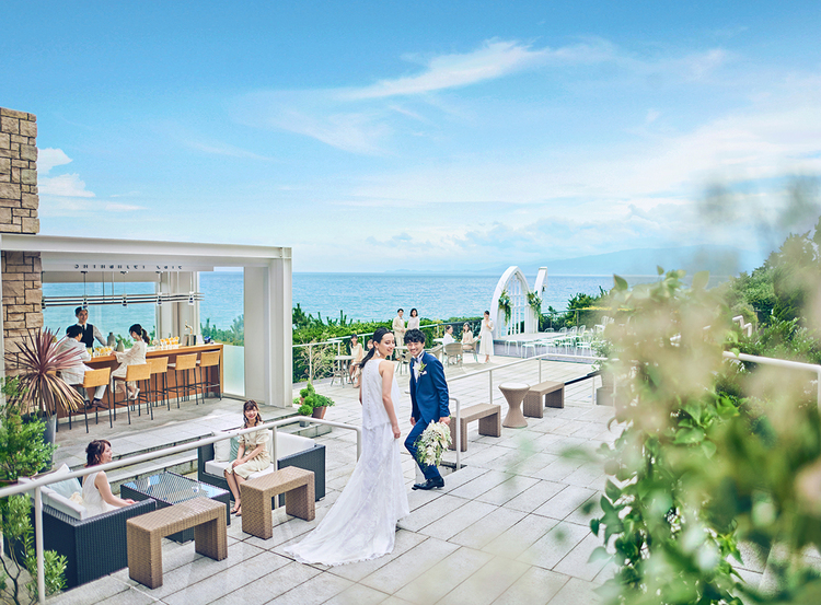 贅沢なオーシャンビューテラスが広がります