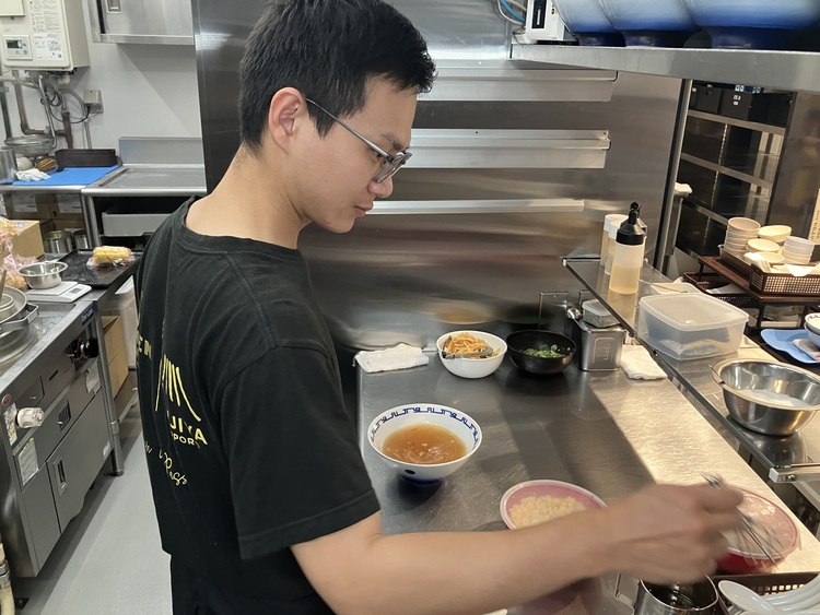 本物の味を気軽に楽しんでいただくお仕事