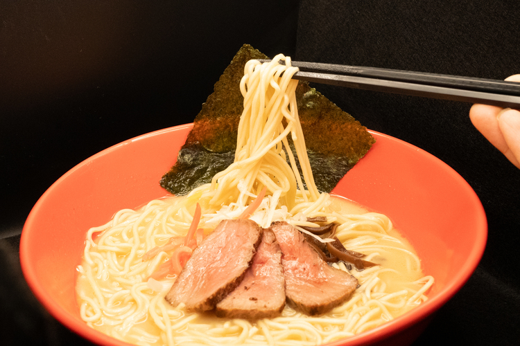 自信を持って提供！厳選食材の創作料理