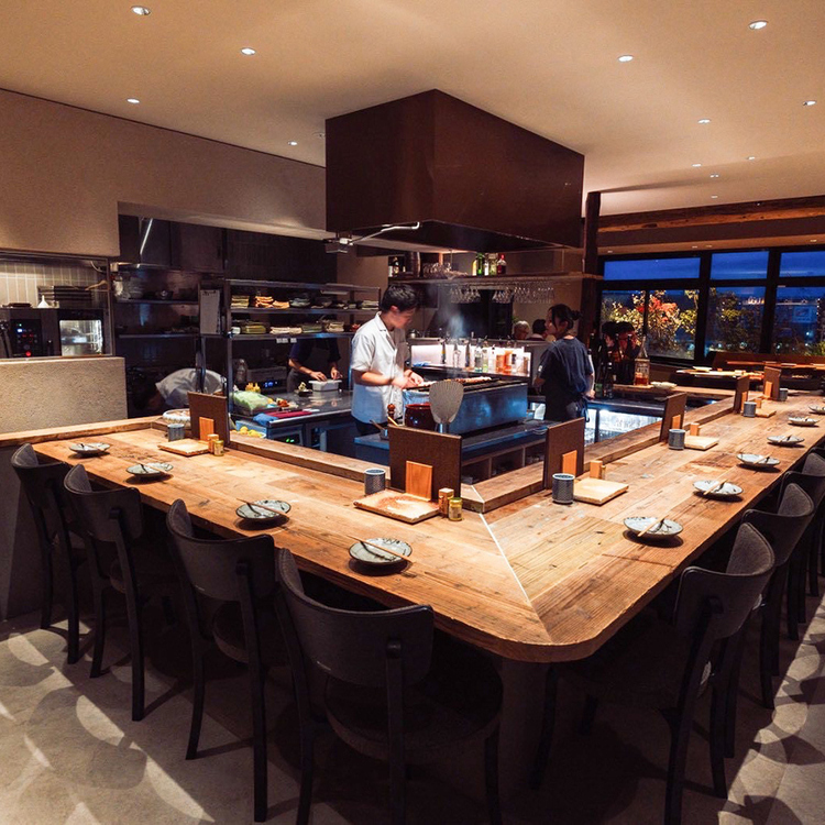 炭火焼たまや 本店の詳細画像1