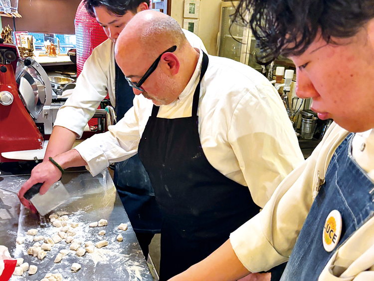 伊デーヴィスシェフから学ぶ貴重な経験