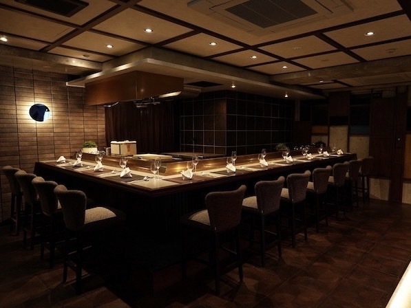 浜松町に佇む"大人の隠れ家"