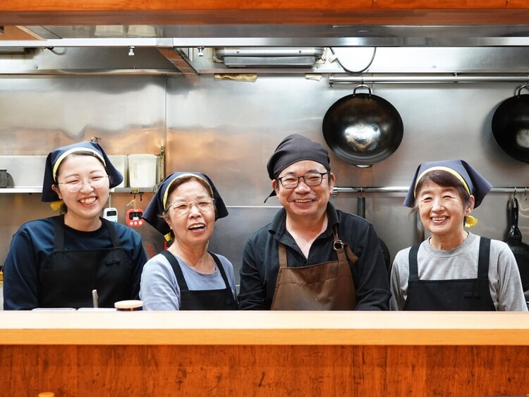 地元で愛される、50年続く“まちの台所”