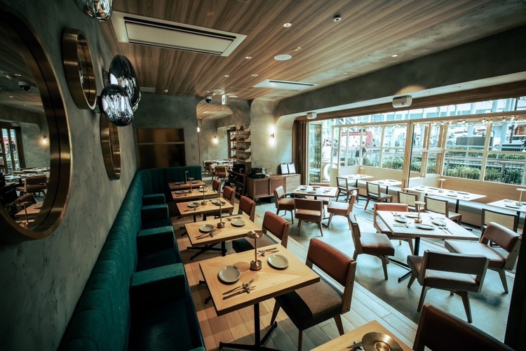 NEWOPENで綺麗な店内✨