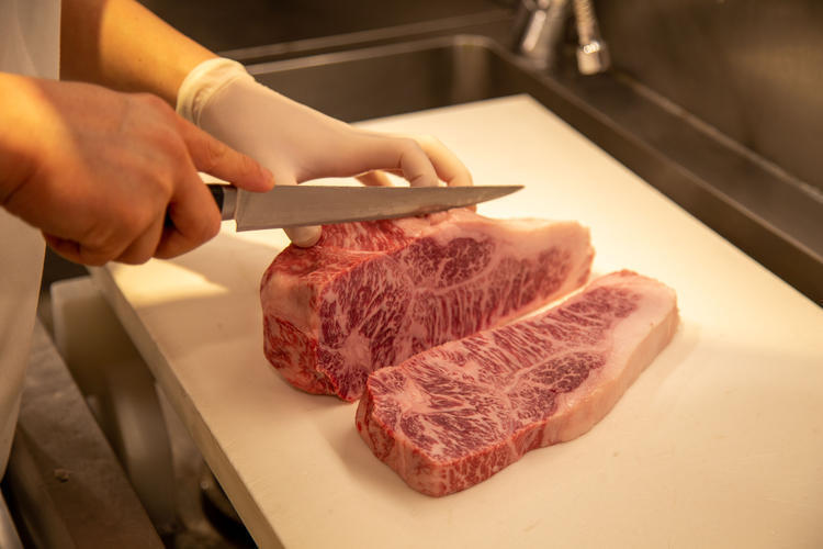 仕込みから丁寧に、真心を込めて◎