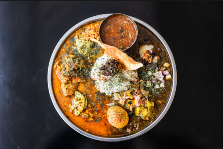 青春時代のようにワクワクするカレー屋です