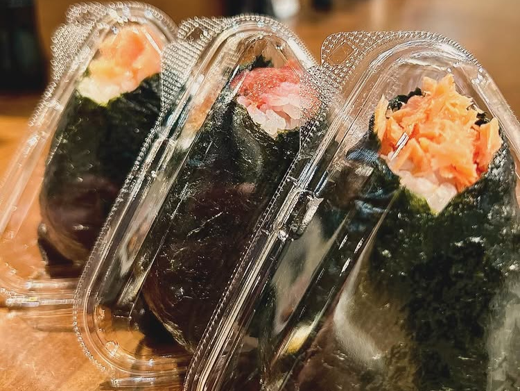 イートイン、テイクアウトどちらも可能◎