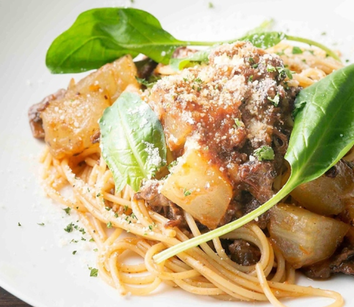 おいしいまかないあり！