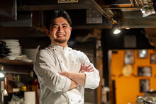 大手飲食店のキャリアパス完全ガイド。店長の次は？ 年収1000万円も目指せる道筋