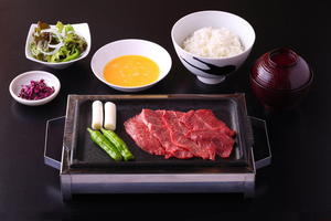 肉料理 『焼肉食堂 やんま』