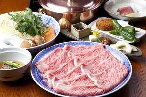 名産伊勢肉すきやき 豚捨（KITTE丸の内店）